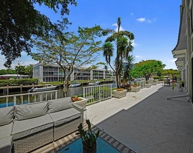 765 Jeffery Street - Photo Thumbnail 24