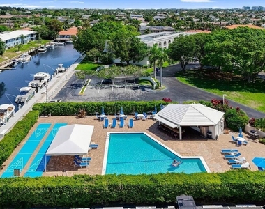 765 Jeffery Street - Photo Thumbnail 28