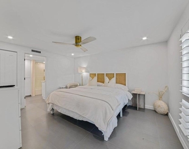 765 Jeffery Street - Photo Thumbnail 15