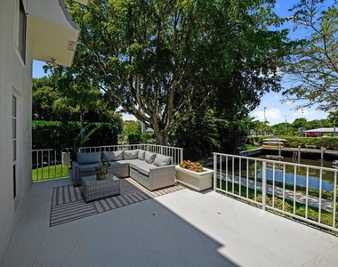 765 Jeffery Street - Photo Thumbnail 23