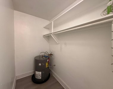 3226 Ne 12th Street - Photo Thumbnail 8