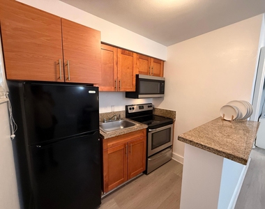 3226 Ne 12th Street - Photo Thumbnail 5