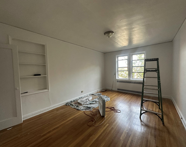 88-10 Whitney Avenue - Photo Thumbnail 1