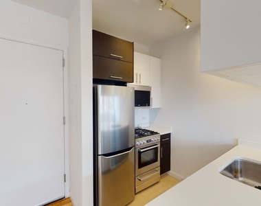 808 Columbus Ave - Photo Thumbnail 2