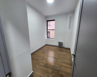 560 West 163rd Street - Photo Thumbnail 4