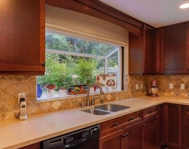 16152 Maricopa Highway - Photo Thumbnail 8