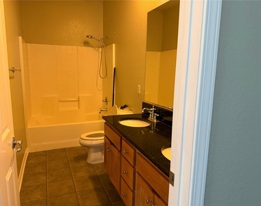 1742 Edmon Way - Photo Thumbnail 14