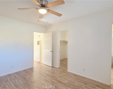 2334 E Santa Fe Avenue - Photo Thumbnail 22