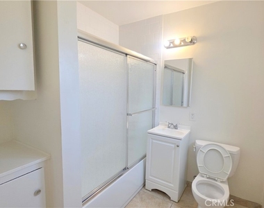 2334 E Santa Fe Avenue - Photo Thumbnail 11