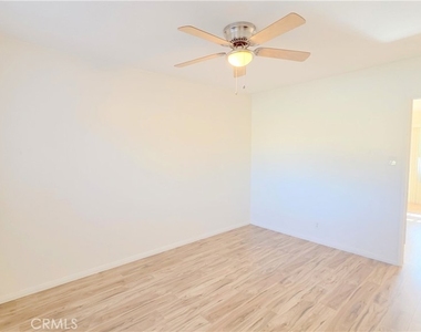 2334 E Santa Fe Avenue - Photo Thumbnail 21