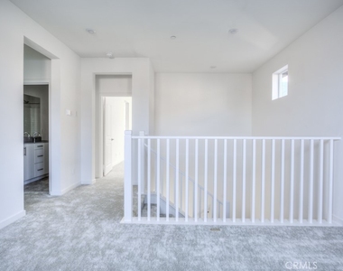 15812 Caterpillar Dr - Photo Thumbnail 25