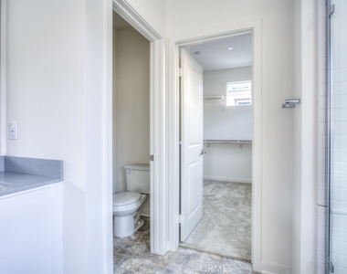 15812 Caterpillar Dr - Photo Thumbnail 34