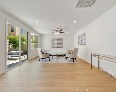 6956 La Rochelle Way - Photo Thumbnail 12
