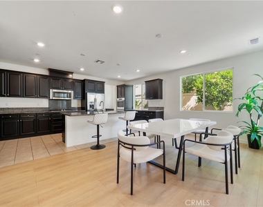6956 La Rochelle Way - Photo Thumbnail 15