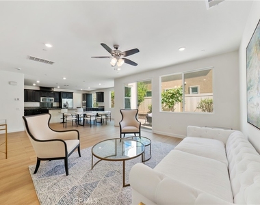 6956 La Rochelle Way - Photo Thumbnail 14