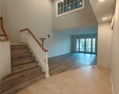 1982 Palmetto Terrace - Photo Thumbnail 2
