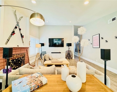 750 Lincoln Avenue - Photo Thumbnail 5