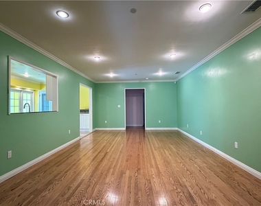 1162 Panorama Drive - Photo Thumbnail 5