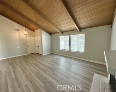 2382 Carlsbad - Photo Thumbnail 3