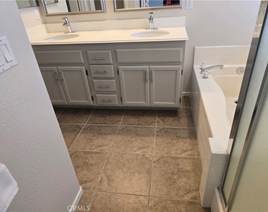 43160 Volterra Street - Photo Thumbnail 13