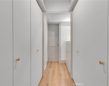 11944 Hesby Street - Photo Thumbnail 21