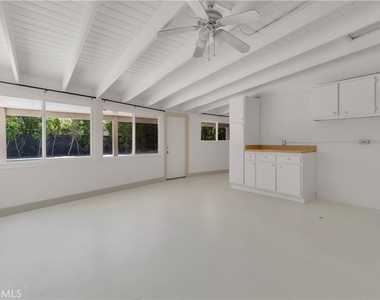 11944 Hesby Street - Photo Thumbnail 33