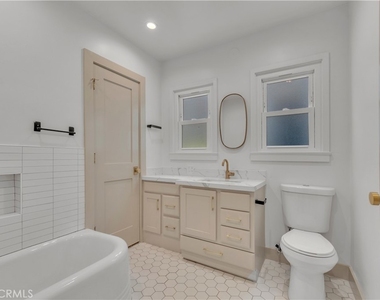 11944 Hesby Street - Photo Thumbnail 23