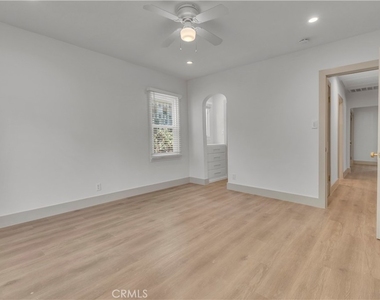 11944 Hesby Street - Photo Thumbnail 26