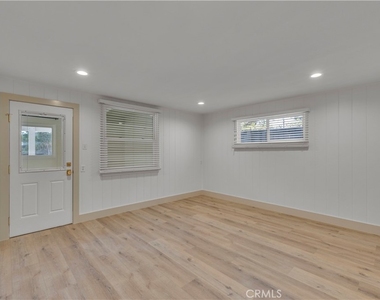 11944 Hesby Street - Photo Thumbnail 30