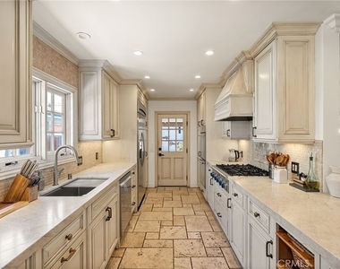 5330 Natick - Photo Thumbnail 13