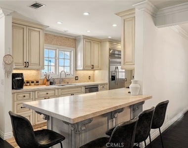5330 Natick - Photo Thumbnail 11