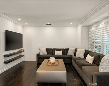 5330 Natick - Photo Thumbnail 6