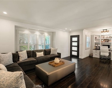 5330 Natick - Photo Thumbnail 8