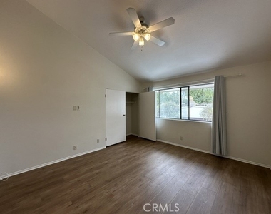 22865 Del Valle - Photo Thumbnail 23
