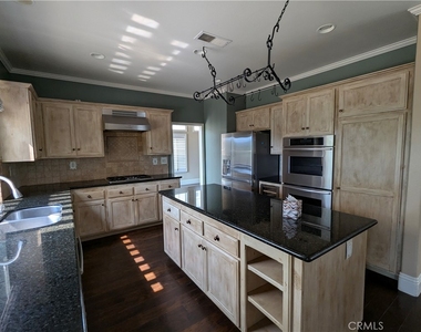 2300 Rutland Place - Photo Thumbnail 8