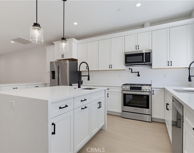 8738 Paso Robles - Photo Thumbnail 5