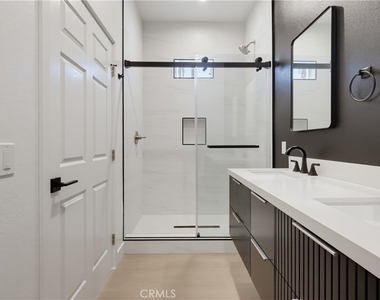 8738 Paso Robles - Photo Thumbnail 13
