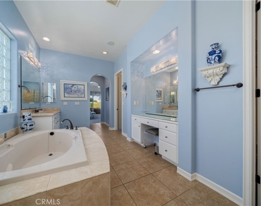 138 Royal Saint Georges Way - Photo Thumbnail 67