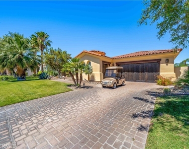 138 Royal Saint Georges Way - Photo Thumbnail 2