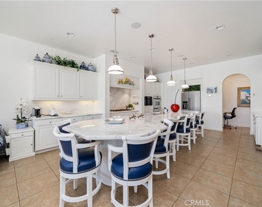 138 Royal Saint Georges Way - Photo Thumbnail 14
