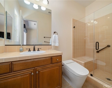 138 Royal Saint Georges Way - Photo Thumbnail 17