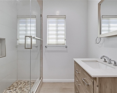 8740 Paso Robles - Photo Thumbnail 15