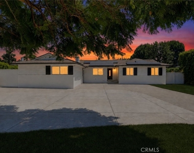 8740 Paso Robles - Photo Thumbnail 6