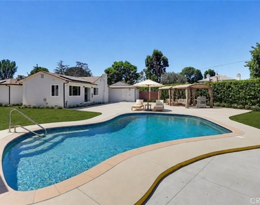 8740 Paso Robles - Photo Thumbnail 18