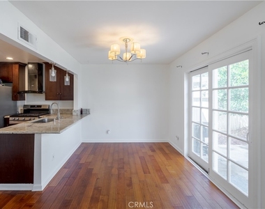 31638 Heather Way - Photo Thumbnail 12