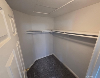 2253 Martin - Photo Thumbnail 37