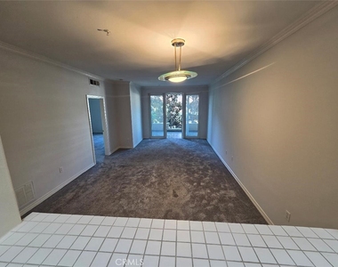 2253 Martin - Photo Thumbnail 36