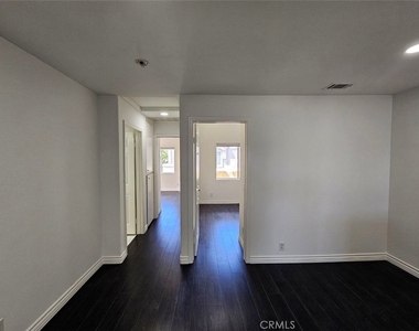 22027 Hawaiian Avenue - Photo Thumbnail 16