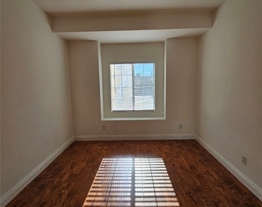 9077 Moody Street - Photo Thumbnail 21