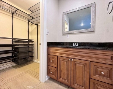 13512 Penn - Photo Thumbnail 9